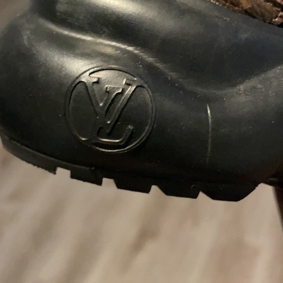 Louis Vuitton, size 8 color brown, black - Picture 8 of 10